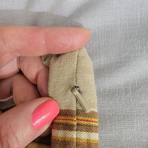 Pottery Barn 2 20x20 Inch Throw Pillow Covers Linen Cotton Blend Neutral Striped - Picture 5 of 11